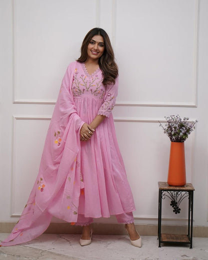 we have included a beautifully cotton malmal printed dupatta Upgrade your wardrobe with this stunning ensemble and step out in style! (SWSK21)