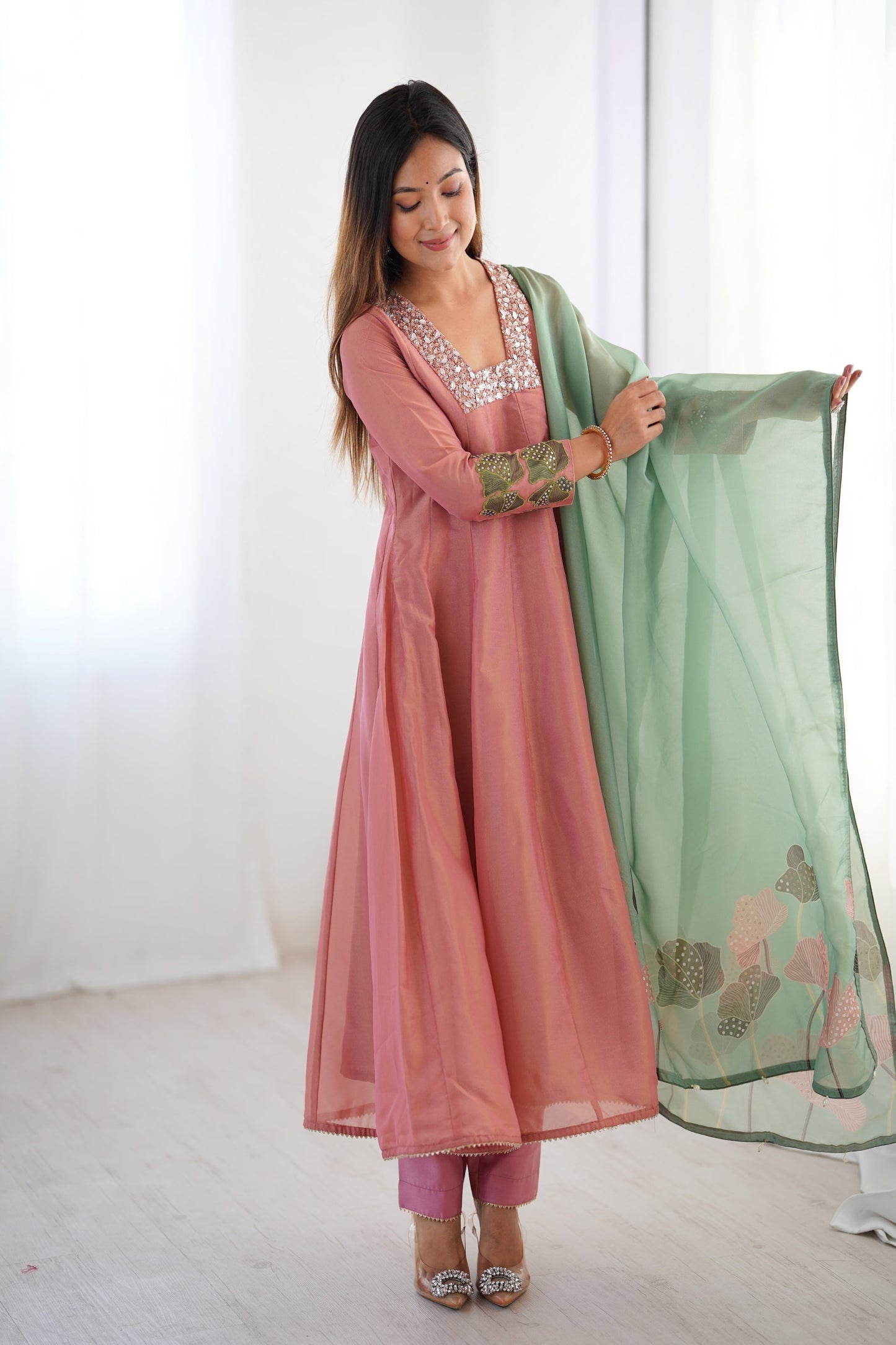 OCCASION SPECIAL TISSUE SILK HANDWORK TOP BOTOM WITH DUPATTA (TT20)
